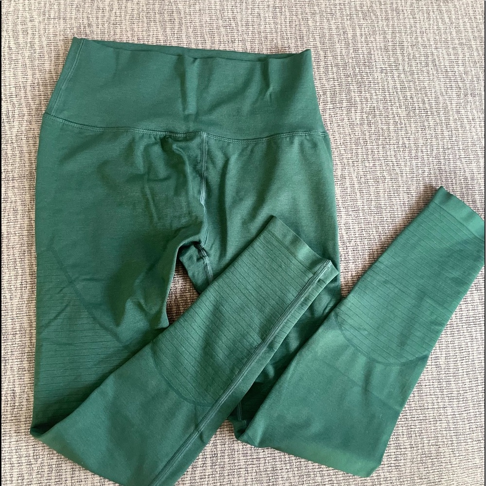 Alphalete Leggings